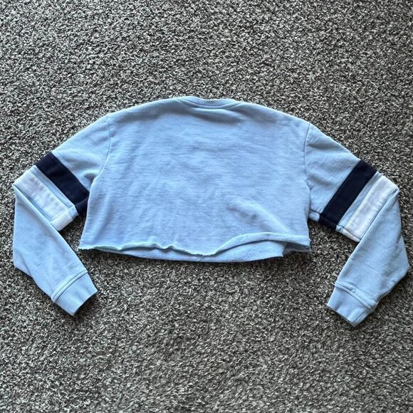Light Blue Fila Cropped Sweatshirt, Women's Large Crop Top Pullover, Fall Layers - Picture 5 of 5
